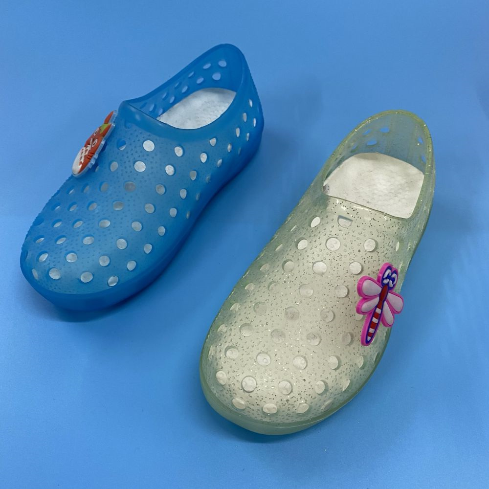breathable-kids-clogs-၁