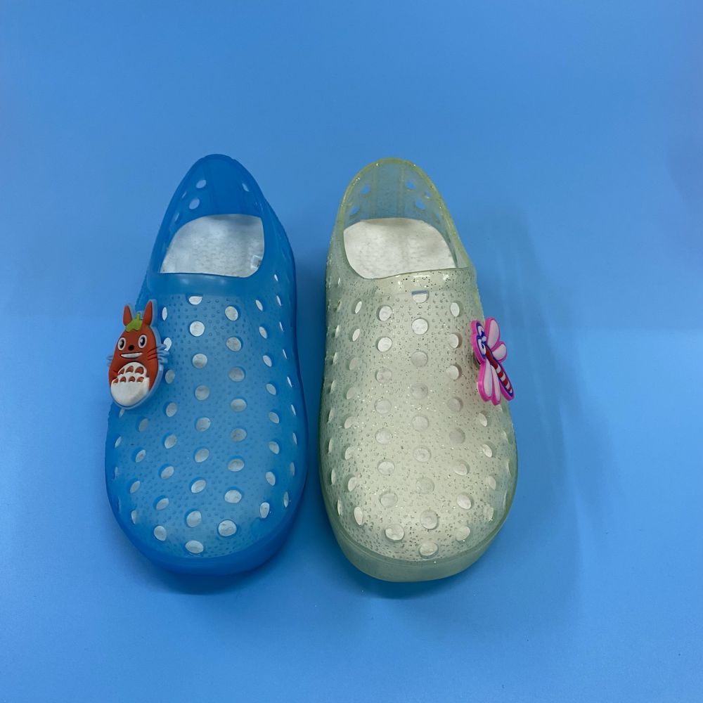 atmungsaktive-Kinder-Clogs-3