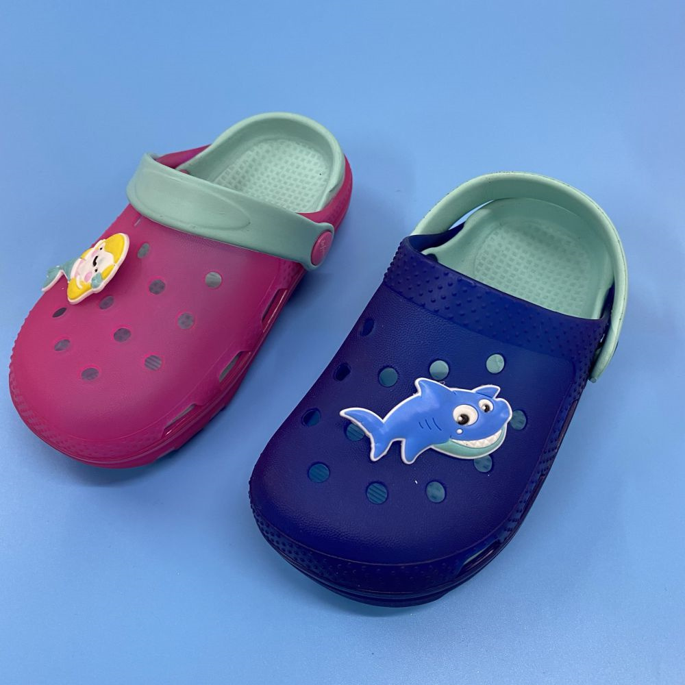 titun-de-kids-clogs-1