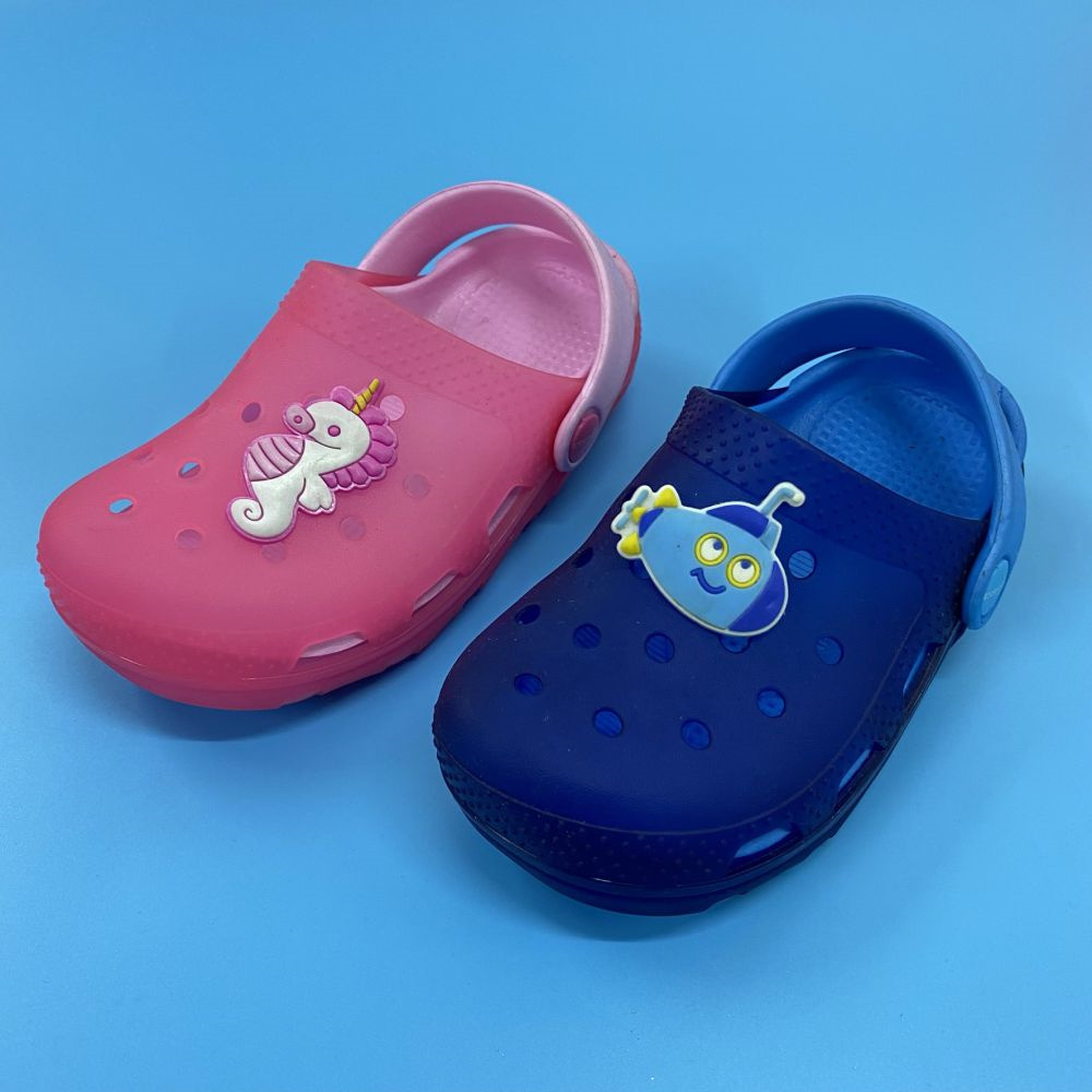 titun-de-kids-clogs-5