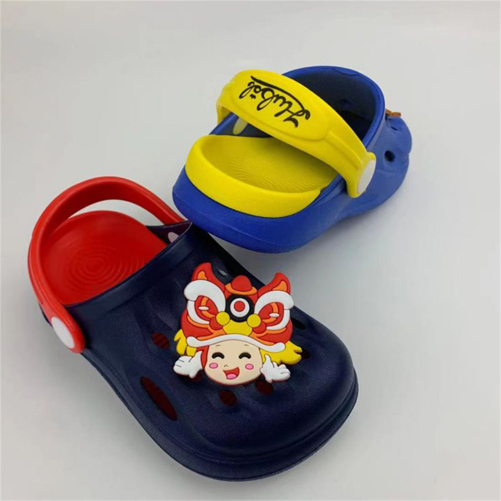 cartoon-kids-clogs-2